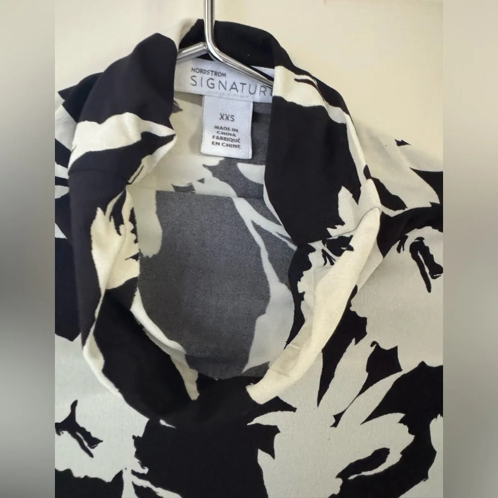 Nordstrom’s Signature floral top - Picture 5 of 8